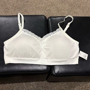 Cato women’s cream/white wireless comfort bra with removable pads size 2x